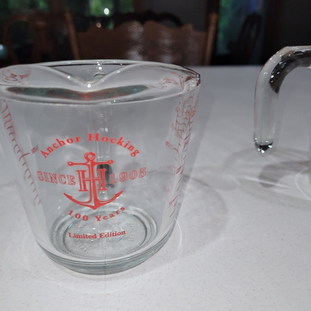 Anchor Hocking 2-Cup/1/2 Litre Glass Measuring Cup – Clear with Red Markings